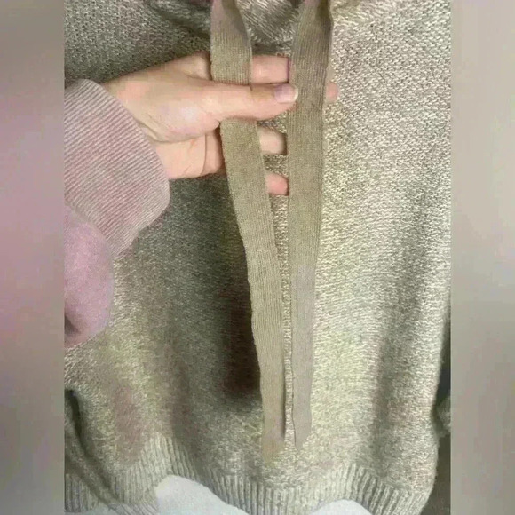 Ruby Moon Size Small Cropped Pullover Hooded Sweater Neutral Brown Knit Boxy - Picture 7 of 8